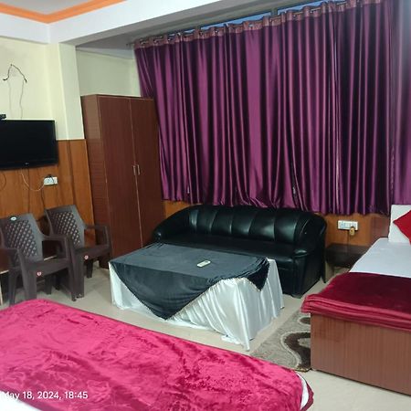 Goroomgo Varanasi Paradise Varanasi - Parking & Restaurant Available - Perfect Location And Comfortable Room Extérieur photo