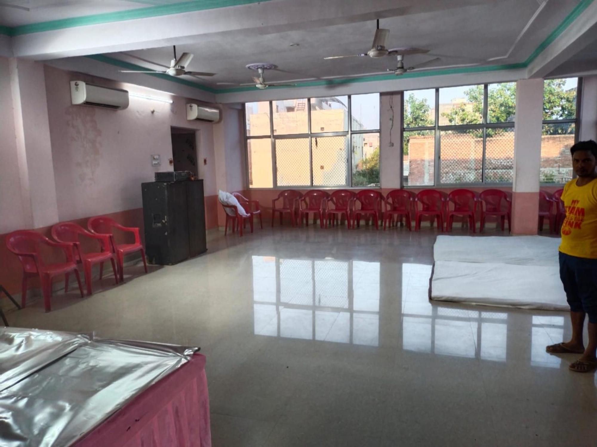 Goroomgo Varanasi Paradise Varanasi - Parking & Restaurant Available - Perfect Location And Comfortable Room Extérieur photo